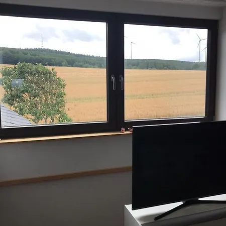 Penthouse Mosel Huntress *