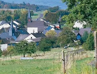 Penthouse Mosel Huntress *